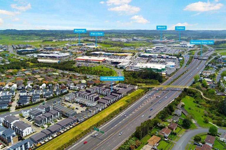 Photo of property in 7/30b Westgate Drive, Massey, Auckland, 0614