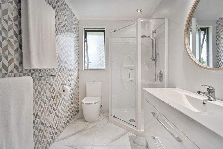 Photo of property in 95 Ferry Road, Clive, 4102