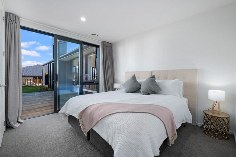 Photo of property in 3 Little Alpha Loop, Wanaka, 9305