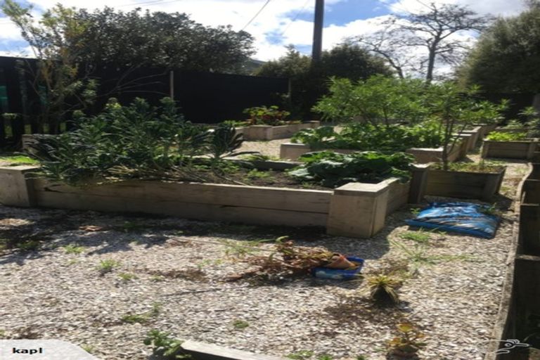 Photo of property in 163b Colwill Road, Massey, Auckland, 0614