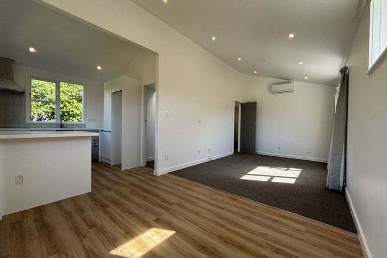Photo of property in 18 Muri Road, Pukerua Bay, 5026