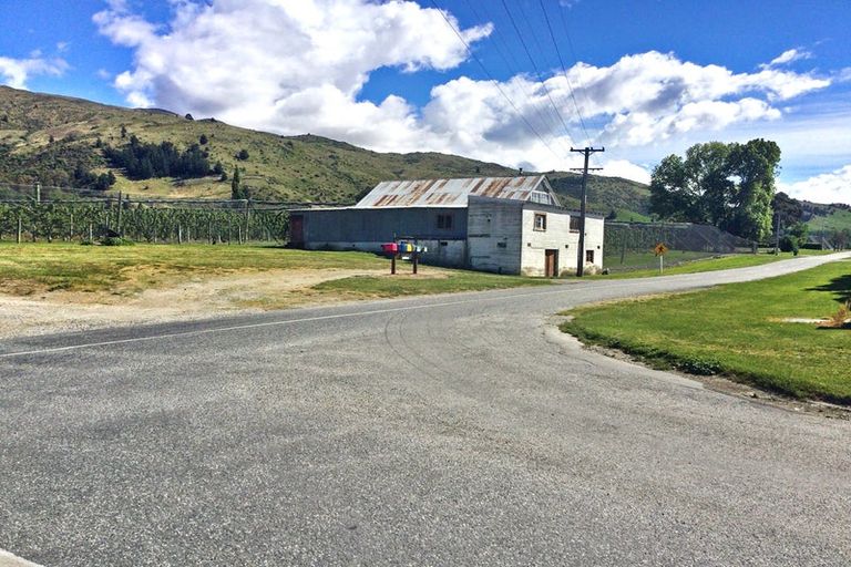 Photo of property in 250 Ripponvale Road, Cromwell, 9384