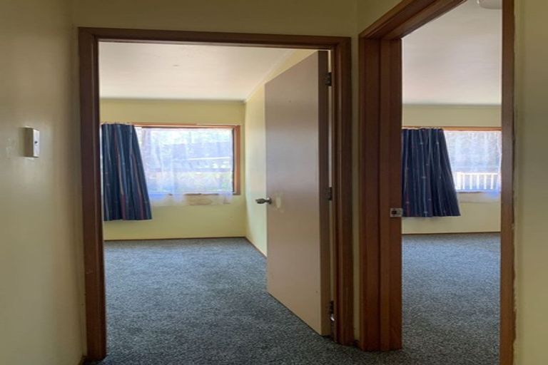 Photo of property in 4/20 Reid Road, New Lynn, Auckland, 0600