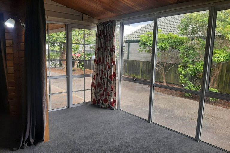 Photo of property in 240 Withells Road, Avonhead, Christchurch, 8042