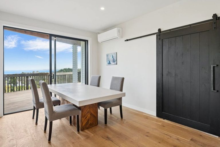 Photo of property in 645-649 South Titirangi Road, Titirangi, Auckland, 0604