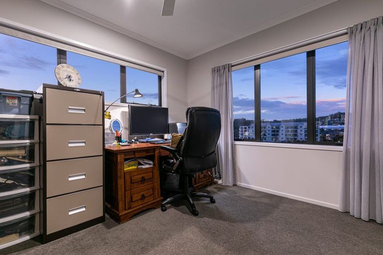 Photo of property in 41 Maka Terrace, Orewa, 0931