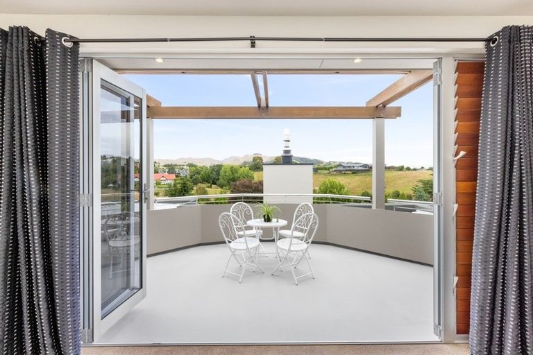 Photo of property in 88 Rochfort Road, Havelock North, 4130