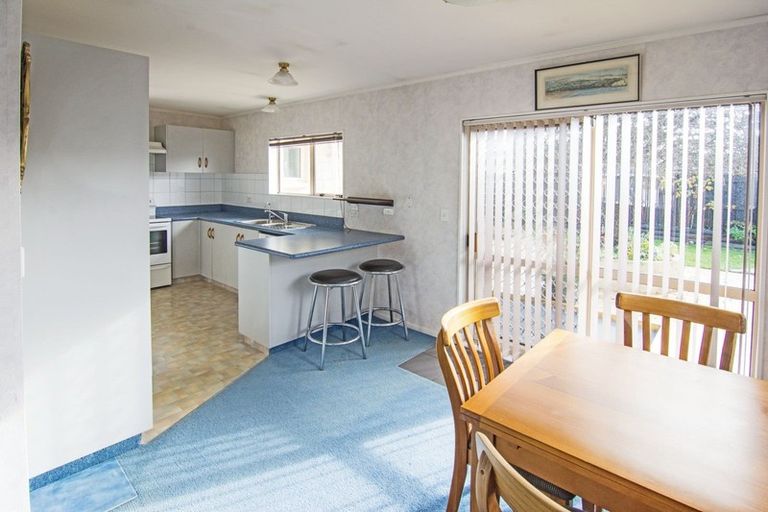 Photo of property in 6 Hogg Crescent, Masterton, 5810