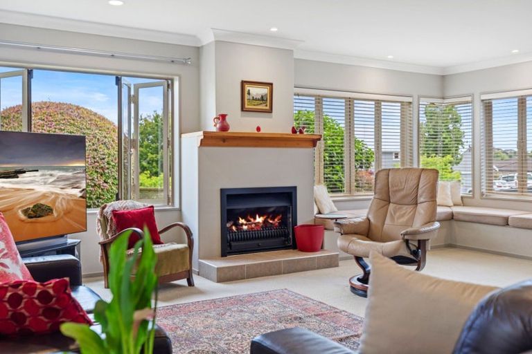 Photo of property in 18 Harbelle Close, Bethlehem, Tauranga, 3110