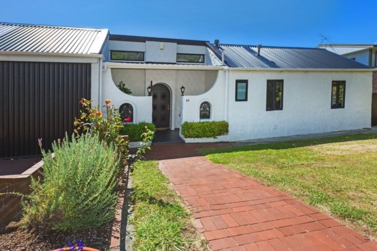 Photo of property in 42 Leeward Drive, Whitby, Porirua, 5024