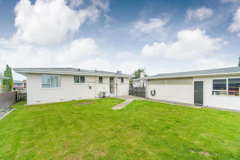 Photo of property in 44 Holdsworth Avenue, Milson, Palmerston North, 4414
