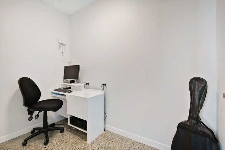 Photo of property in 60 Goodall Road, Snells Beach, 0920