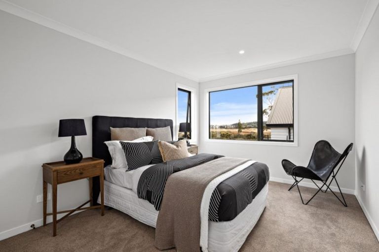 Photo of property in 4 Tai Crescent, Hobsonville, Auckland, 0616