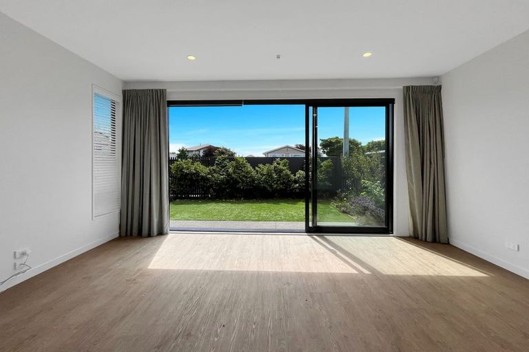 Photo of property in 124 Warden Street, Shirley, Christchurch, 8013