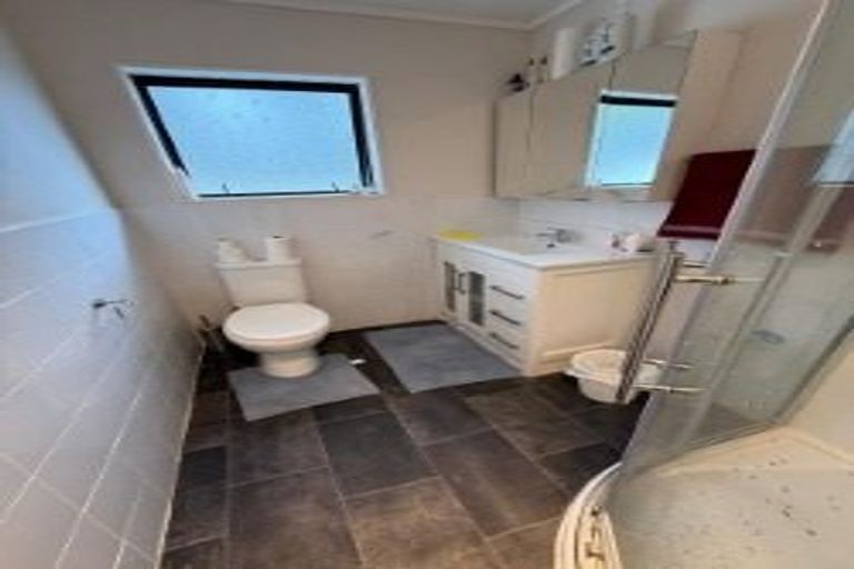 Photo of property in 6 Forglen Place, Tawa, Wellington, 5028