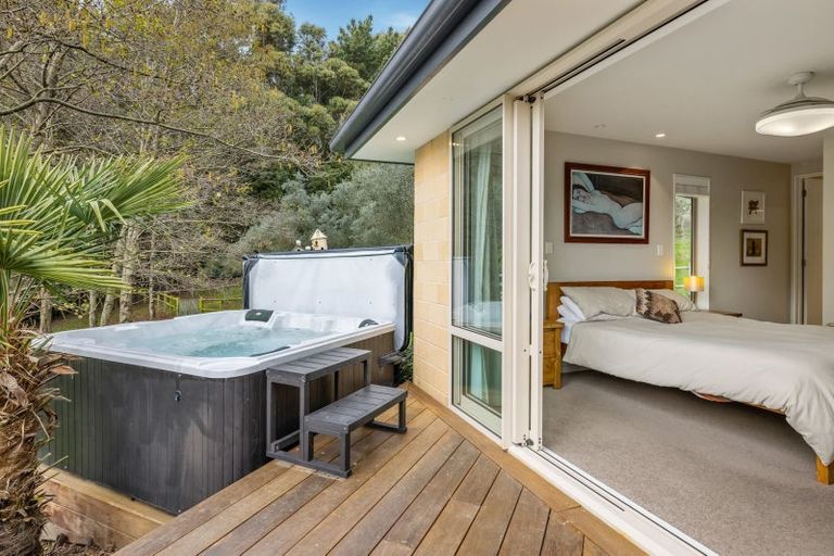 Photo of property in 5518 Christchurch Akaroa Road, French Farm, 7582