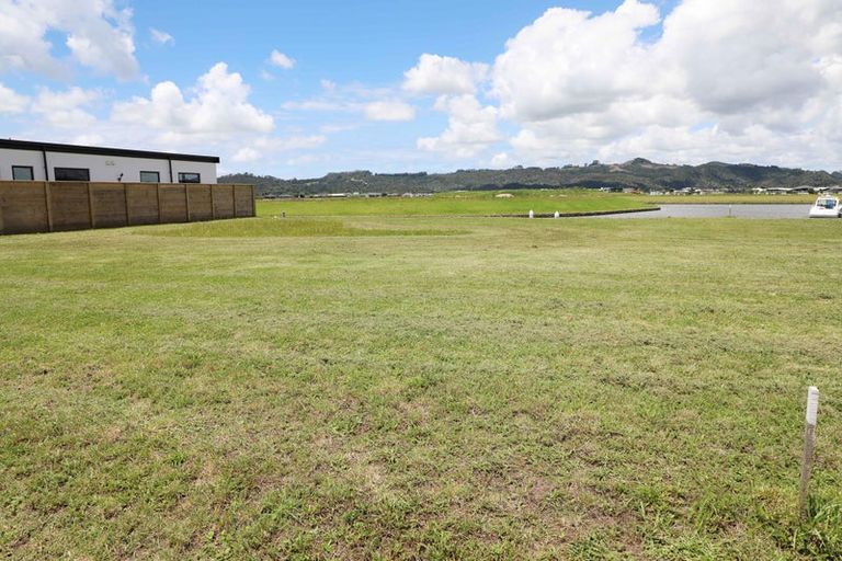 Photo of property in 253 Kupe Drive, Whitianga, 3510