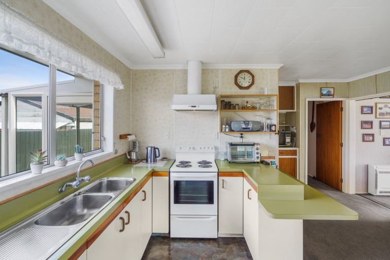 Photo of property in 2/17 Nyoli Street, Northcote, Christchurch, 8052