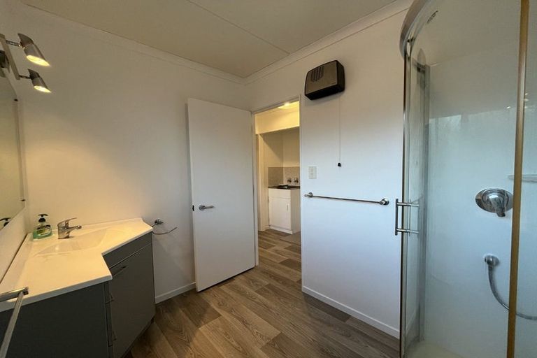 Photo of property in 2/31 Fitzroy Road, Fitzroy, New Plymouth, 4312