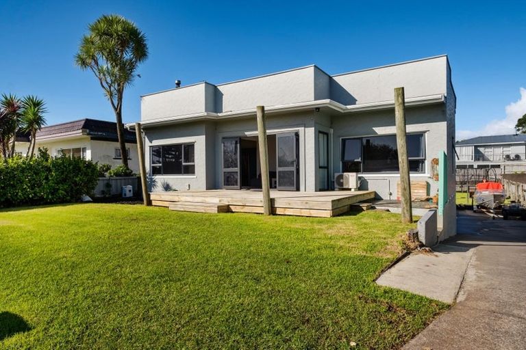 Photo of property in 67 South Road, Blagdon, New Plymouth, 4310