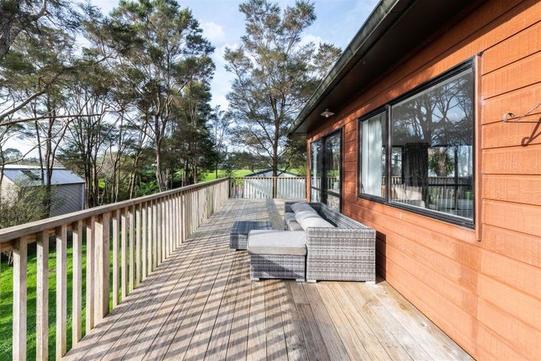 Photo of property in 87b Kaurilands Road, Titirangi, Auckland, 0604