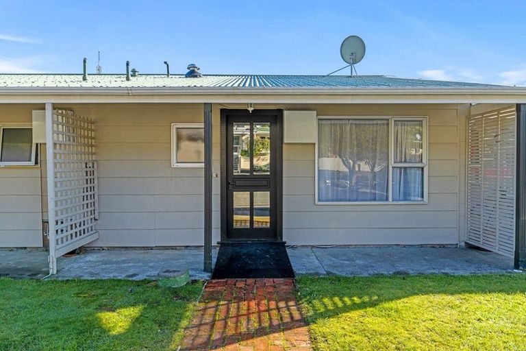 Photo of property in 4u Rutland Street, Picton, 7220