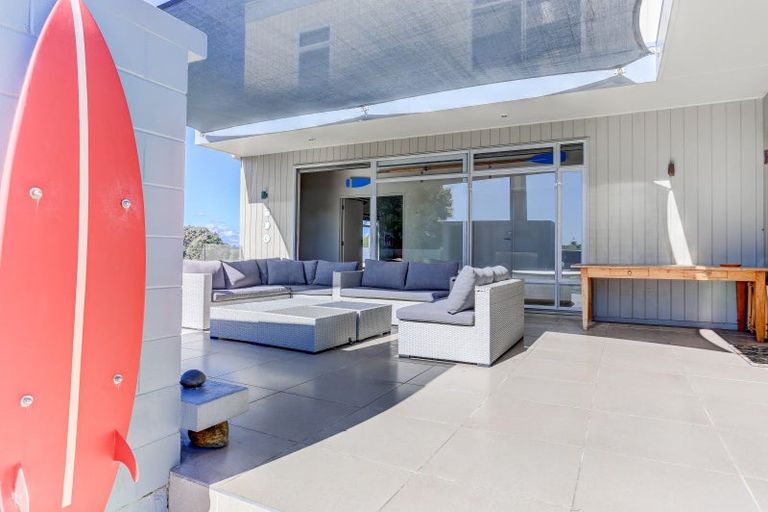 Photo of property in 34 Longbeach Drive, Castlecliff, Whanganui, 4501