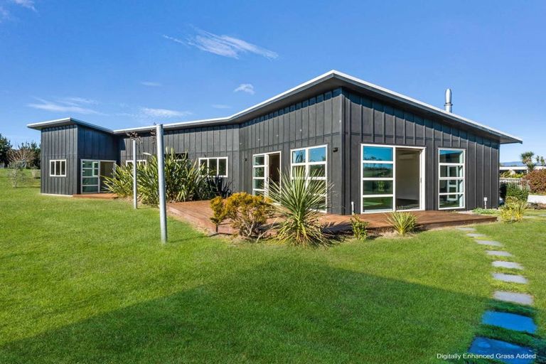Photo of property in 3 Mowhia Grove, Waitarere, Levin, 5510