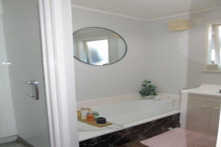 Photo of property in 21-a Kairanga Crescent, Wainuiomata, Lower Hutt, 5014