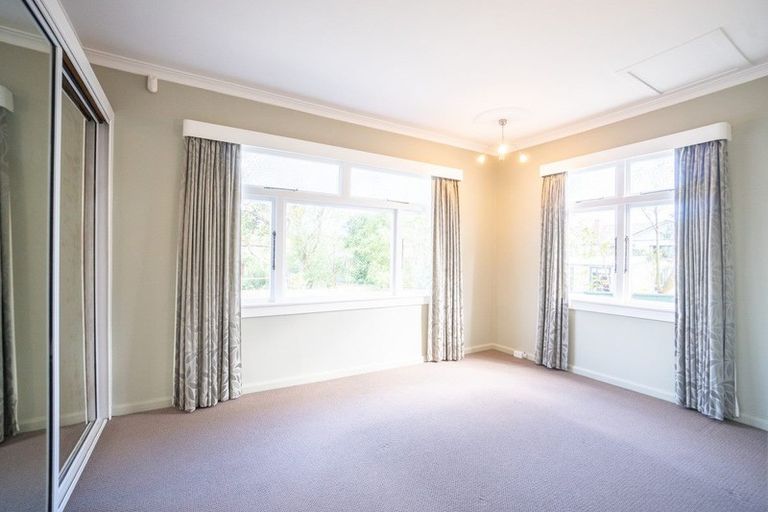 Photo of property in 20 Karina Terrace, Roslyn, Palmerston North, 4414