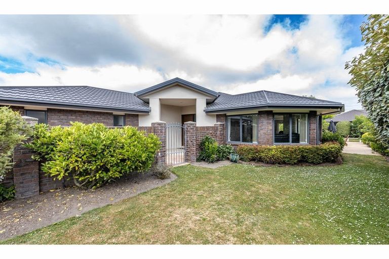 Photo of property in 4 Annaby Drive, Northwood, Christchurch, 8051