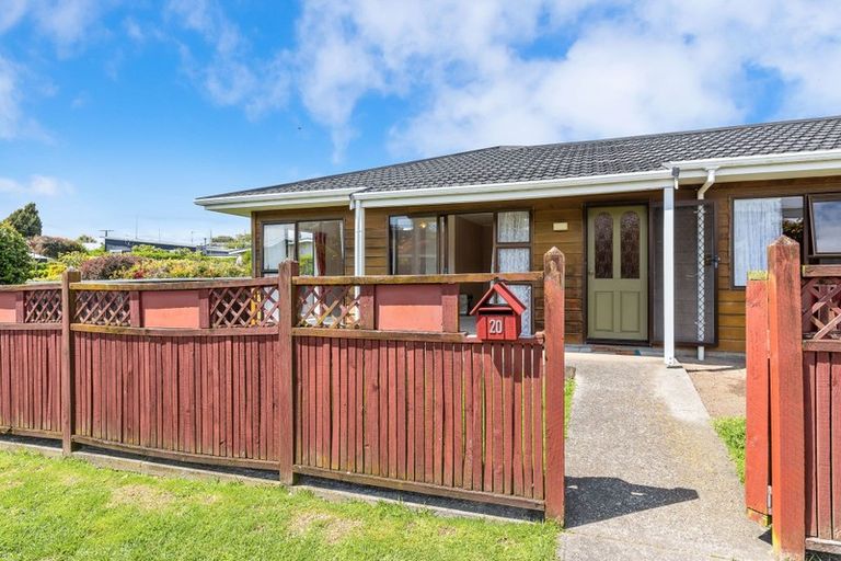 Photo of property in 20 Hurley Road, Paraparaumu Beach, Paraparaumu, 5032