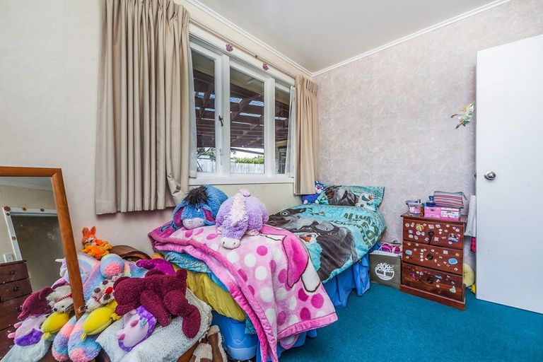 Photo of property in 29 Strid Road, Te Atatu South, Auckland, 0610