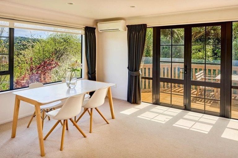 Photo of property in 14 Musket Lane, Whitby, Porirua, 5024