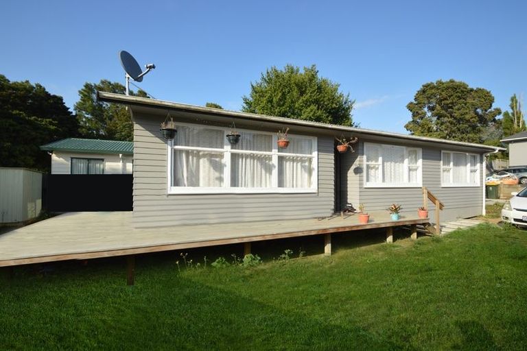 Photo of property in 21a Freyberg Crescent, Pukekohe, 2120
