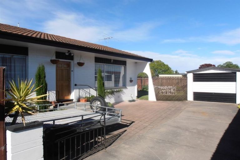 Photo of property in 18 Heaphy Place, Casebrook, Christchurch, 8051