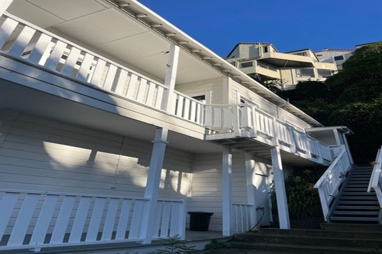 Photo of property in 29 Garden Road, Northland, Wellington, 6012