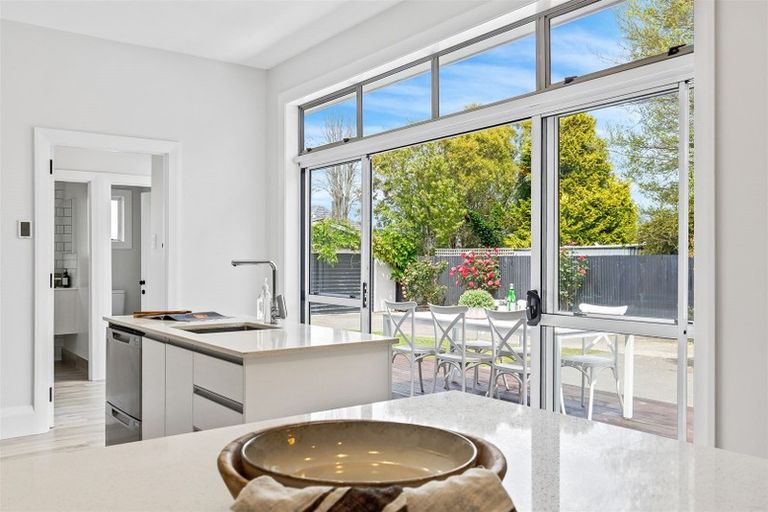 Photo of property in 126 Knowles Street, St Albans, Christchurch, 8052