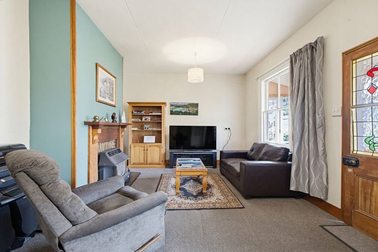 Photo of property in 9 Hawkhurst Road, Lyttelton, 8082