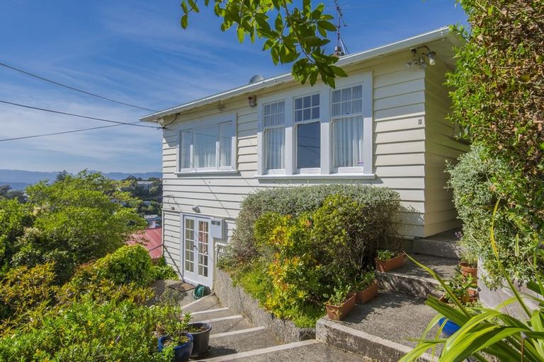 Photo of property in 9 Thorby Street, Northland, Wellington, 6012
