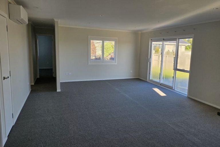 Photo of property in 33 Matenga Street, Waikanae, 5036