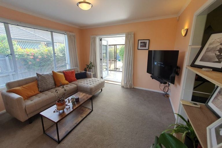 Photo of property in 35 Evesham Crescent, Spreydon, Christchurch, 8024