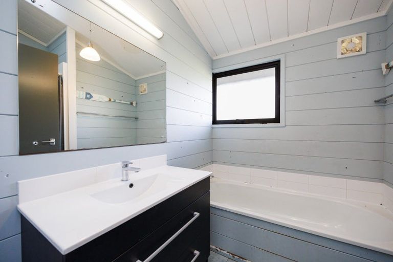 Photo of property in 23 Rata Street, Tokomaru, Palmerston North, 4474