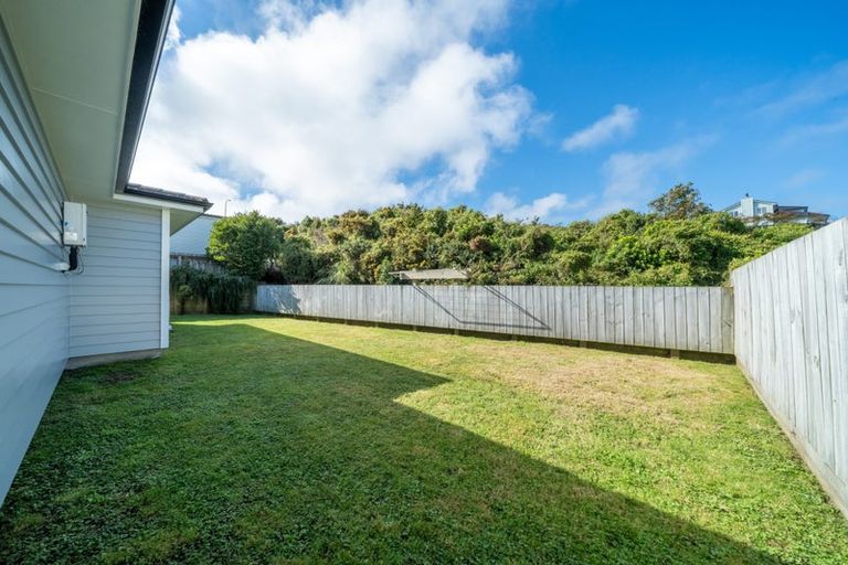 Photo of property in 5 Belize Grove, Grenada Village, Wellington, 6037