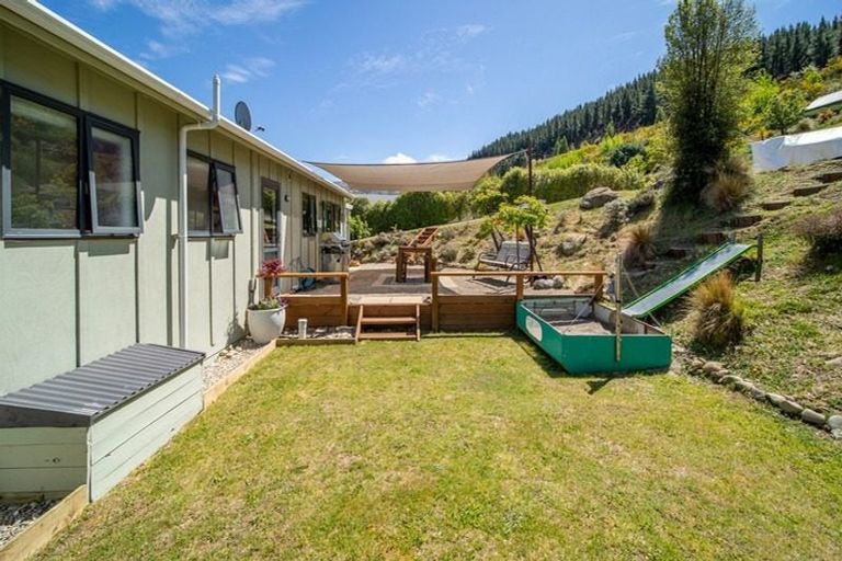 Photo of property in 60 Shields Street, Clyde, 9330