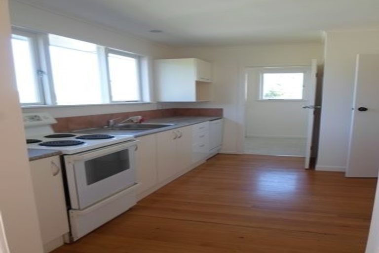 Photo of property in 38 Lyttelton Avenue, Forrest Hill, Auckland, 0620