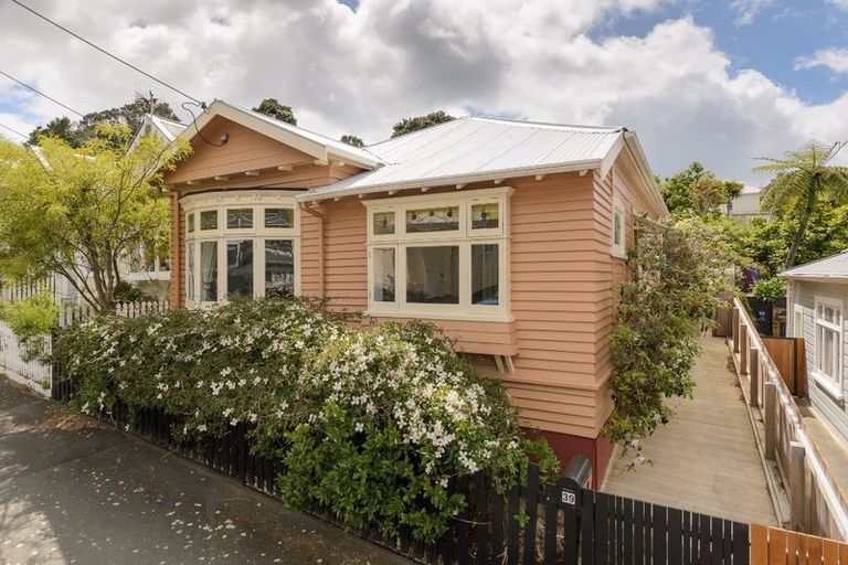 Photo of property in 39 Jefferson Street, Brooklyn, Wellington, 6021