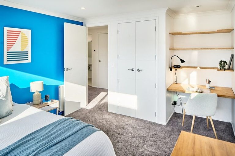 Photo of property in 4 Caughley Grove, Karori, Wellington, 6012