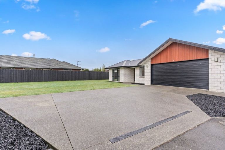 Photo of property in 55 Masefield Drive, Rolleston, 7614