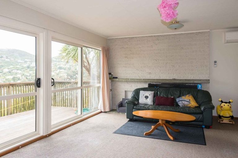 Photo of property in 30a Collier Avenue, Karori, Wellington, 6012